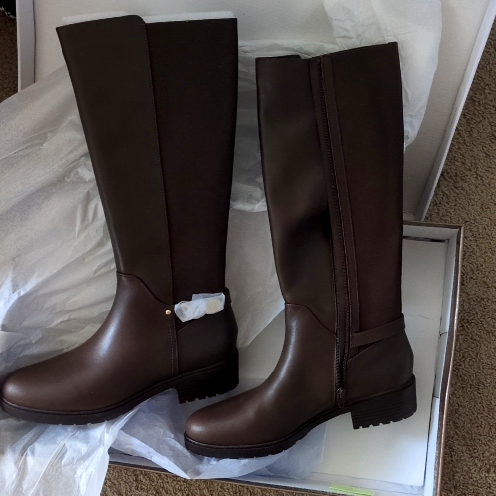 Chocolate brown riding boot